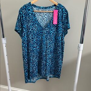 Lilly Pulitzer Etta Teal Leopard Print Short Sleeve Top XL V-neck high-low hem